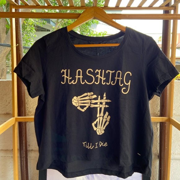 ONLY Halloween Crop Top - Picture 4 of 5